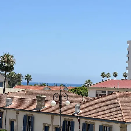 Azul Sea View Апартаменты Ларнака